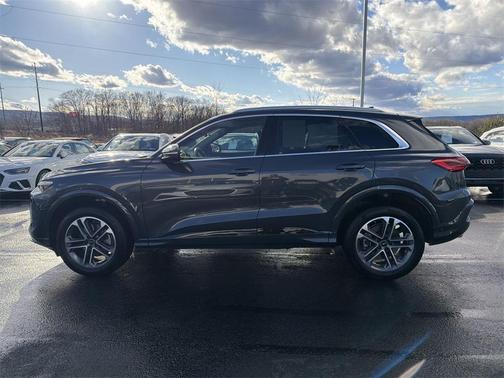 2025 Audi Q5 Premium Plus TFSI quattro S tronic