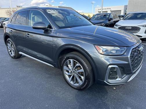 2022 Audi Q5 45 S line Premium