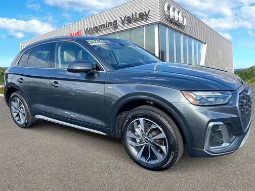 2022 Audi Q5 45 S line Premium