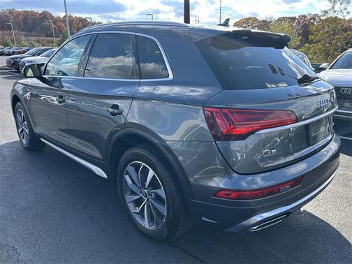 2022 Audi Q5 45 S line Premium