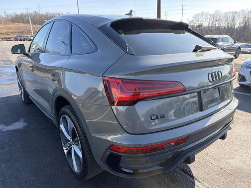 2023 Audi Q5 45 S line Prestige