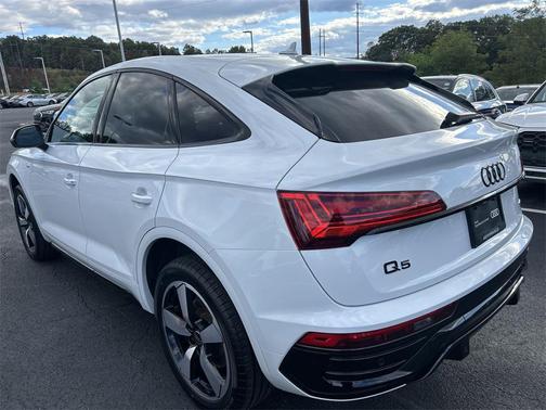 2024 Audi Q5 45 S line Premium Plus