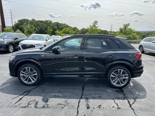 2025 Audi Q3 Premium 45 TFSI S line quattro Tiptronic
