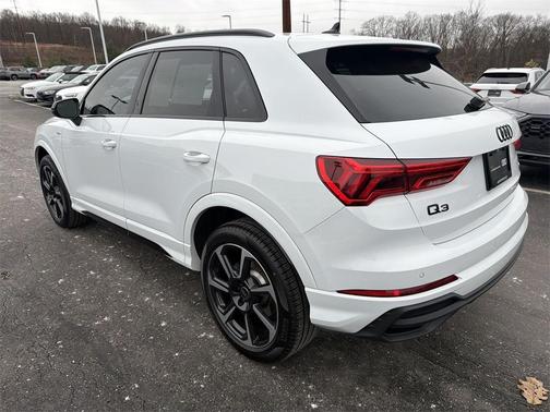 2025 Audi Q3 45 S line Premium Plus