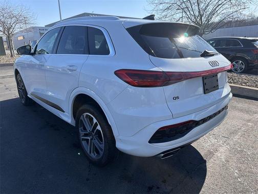 2025 Audi Q5 Premium TFSI quattro S tronic