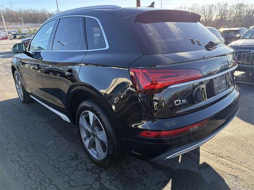 2023 Audi Q5 40 Premium