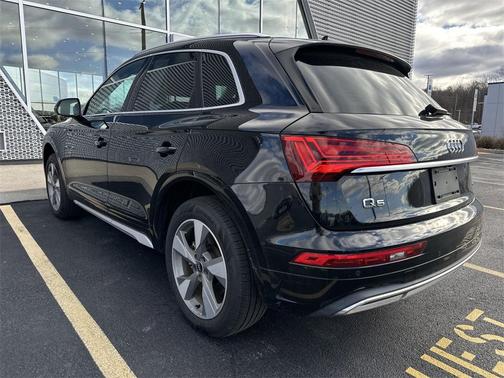 2023 Audi Q5 40 Premium