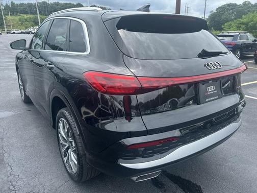 2025 Audi Q5 Premium Plus
