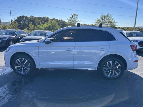 2023 Audi Q5 45 S line Premium Plus