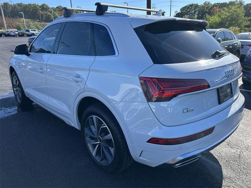 2023 Audi Q5 45 S line Premium Plus