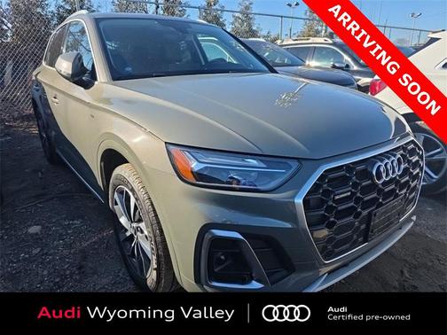 2023 Audi Q5 45 S line Premium