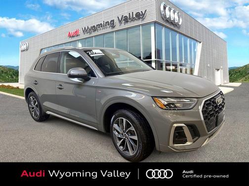 2023 Audi Q5 45 S line Premium
