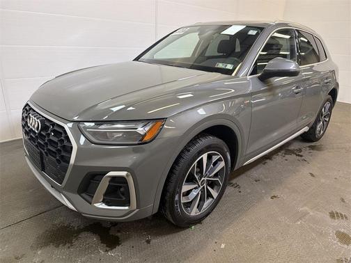 2023 Audi Q5 45 S line Premium