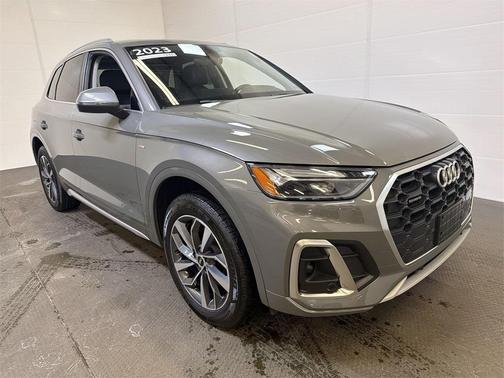 2023 Audi Q5 45 S line Premium