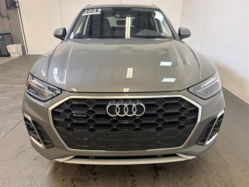 2023 Audi Q5 45 S line Premium