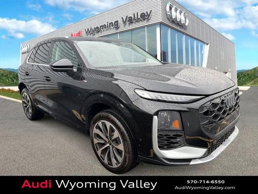 Mythos Black Metallic 2026 Audi Q3 TFSI quattro S tronic