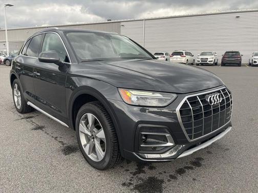 2023 Audi Q5 40 Premium Plus