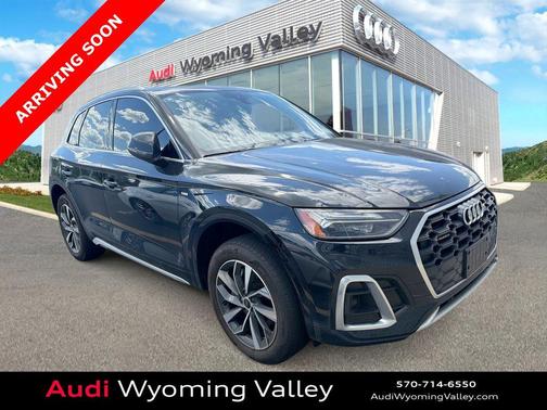 Mythos Black Metallic 2023 Audi Q5 45 S line Premium