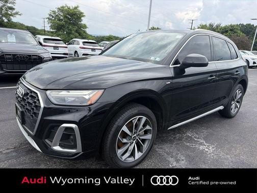 Mythos Black Metallic 2023 Audi Q5 45 S line Premium