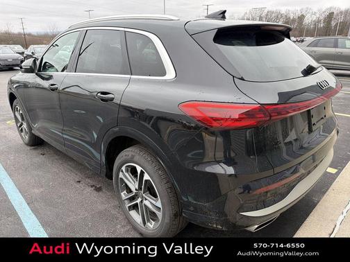 2025 Audi Q5 Premium TFSI quattro S tronic