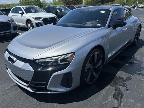 2022 Audi RS e-tron GT quattro