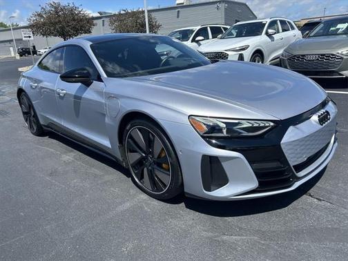 2022 Audi RS e-tron GT quattro