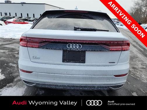 2023 Audi Q8 55 Premium