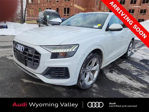 2023 Audi Q8 55 Premium