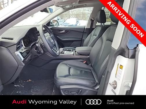 2023 Audi Q8 55 Premium