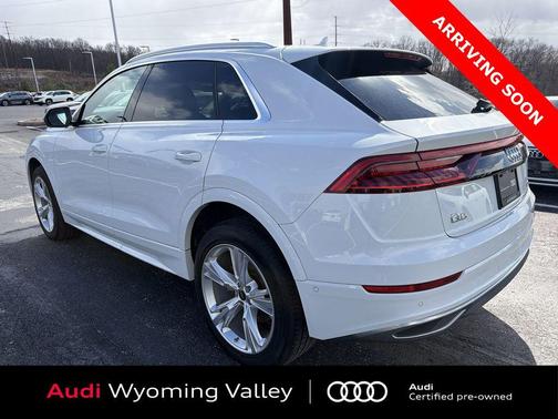 2023 Audi Q8 55 Premium