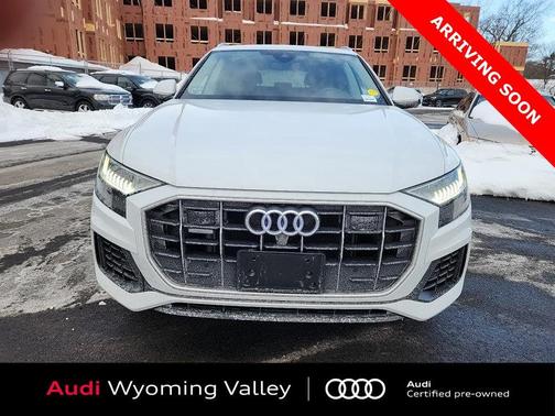 2023 Audi Q8 55 Premium