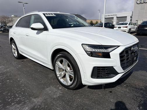 2023 Audi Q8 55 Premium