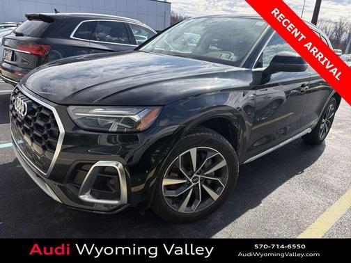 Mythos Black Metallic 2023 Audi Q5 45 S line Premium Plus