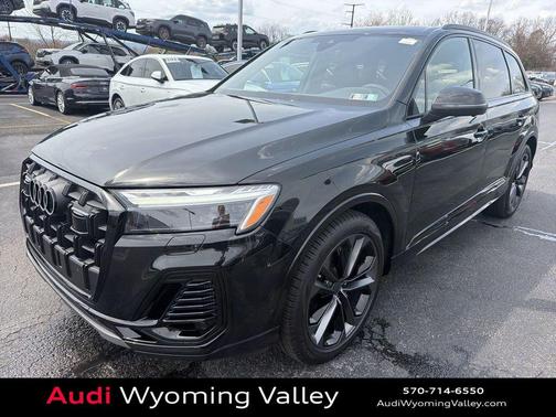 Mythos Black Metallic 2026 Audi Q7 55 Premium Plus