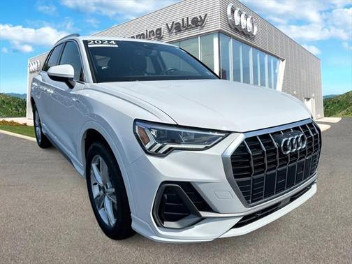 2024 Audi Q3 45 S line Premium Plus