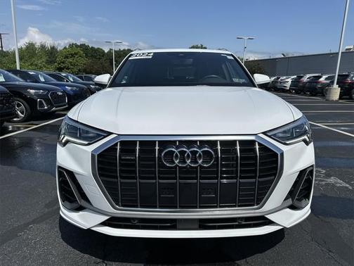 2024 Audi Q3 45 S line Premium Plus