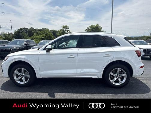 Ibis White 2023 Audi Q5 40 Premium