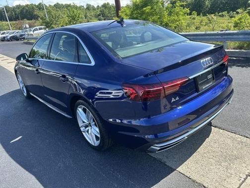 2022 Audi A4 45 S line Premium Plus