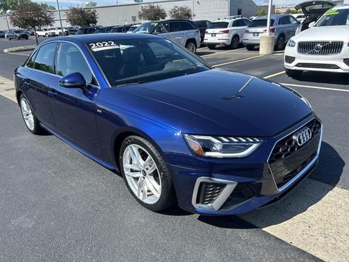 2022 Audi A4 45 S line Premium Plus