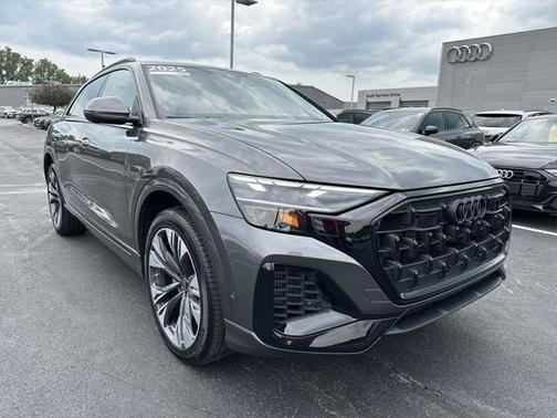 2025 Audi Q8 55 Premium Plus