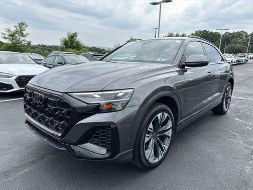 2025 Audi Q8 55 Premium Plus