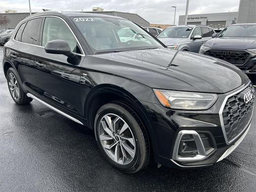 2022 Audi Q5 45 S line Premium