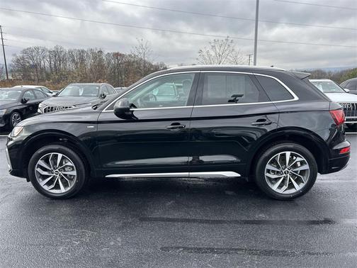 2022 Audi Q5 45 S line Premium
