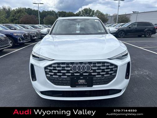 Glacier White Metallic 2025 Audi Q5 Premium Plus TFSI quattro S tronic