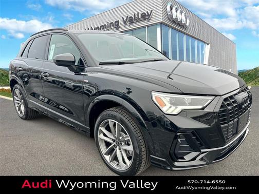 2025 Audi Q3 Premium 45 TFSI S line quattro Tiptronic