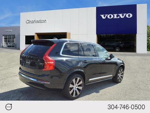 2025 Volvo XC90 Plug-In Hybrid T8 Core 7-Seater