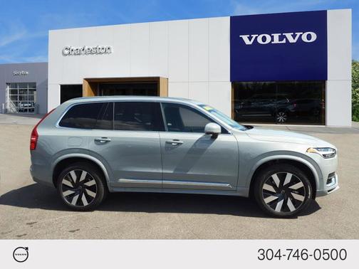 2025 Volvo XC90 Plug-In Hybrid T8 Plus 7-Seater