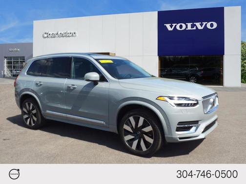 2025 Volvo XC90 Plug-In Hybrid T8 Plus 7-Seater