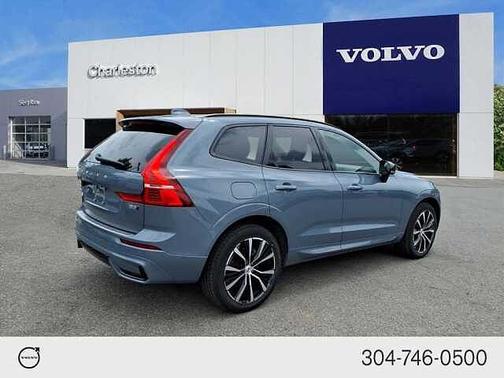 Thunder Grey 2024 Volvo XC60 Plus