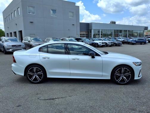 2020 Volvo S60 T6 R-Design